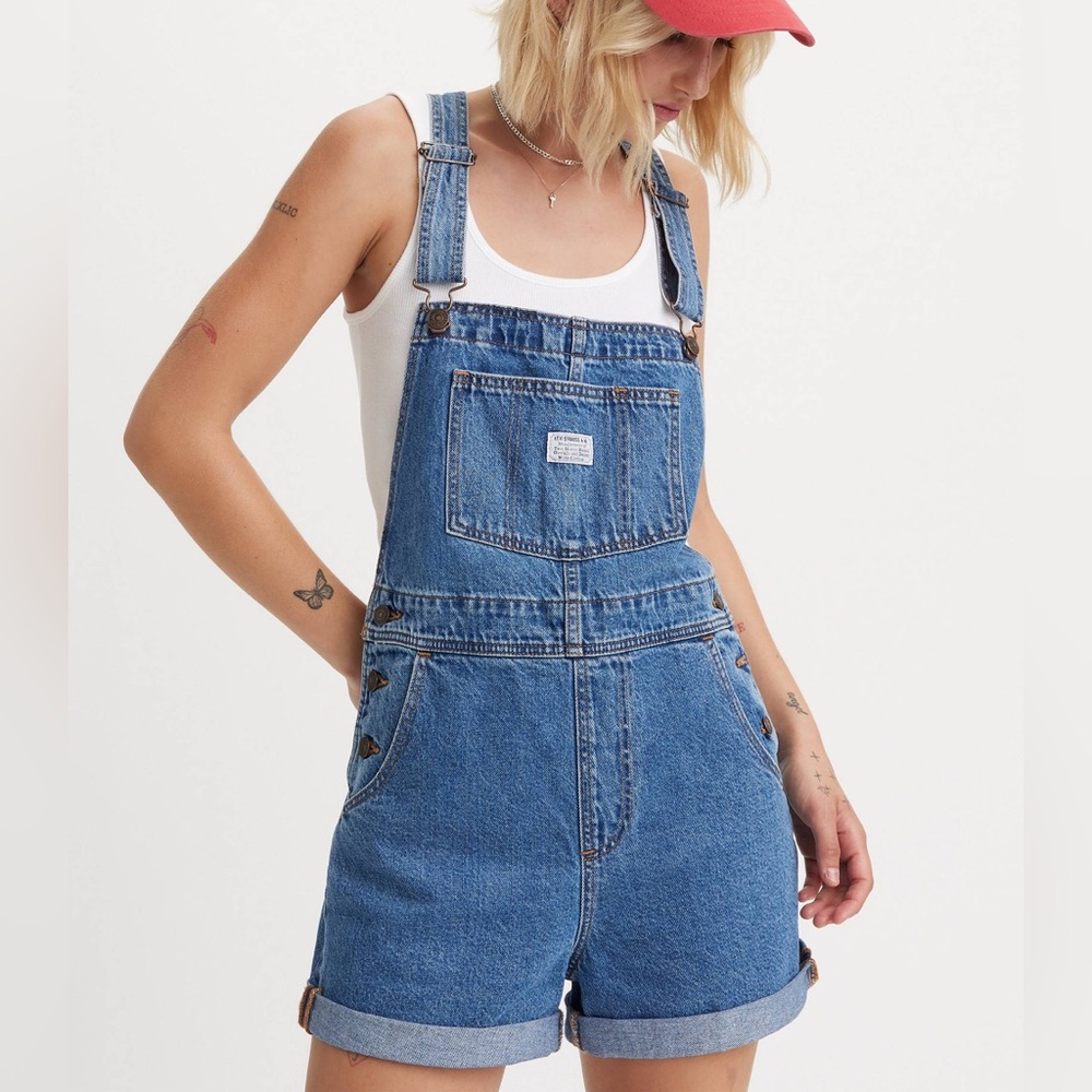 Levi’s overall jeans